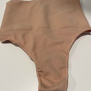 SKIMS core control thong, size S/M, Mica, bridal shapewear, like new